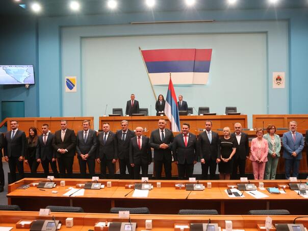 Vlada RS-a od danas stupa na dužnost