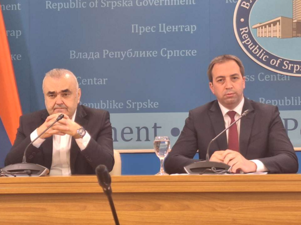 Vlada RS će tražiti brisanje zabrane negiranja genocida