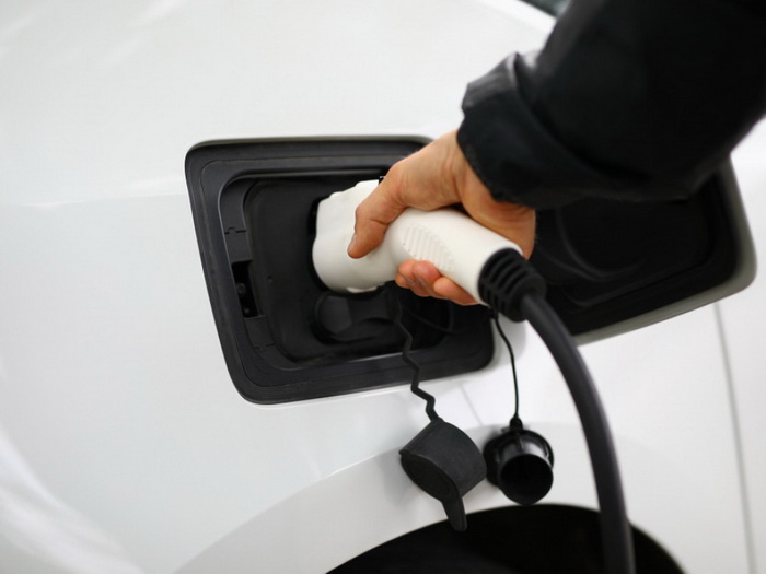 Vlada TK izdvaja 100.000 KM za sufinansiranje razvoja mreže punionica za električna vozila