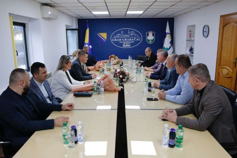 Vlada TK sa više od 3,3 miliona KM podržava razvojne projekte