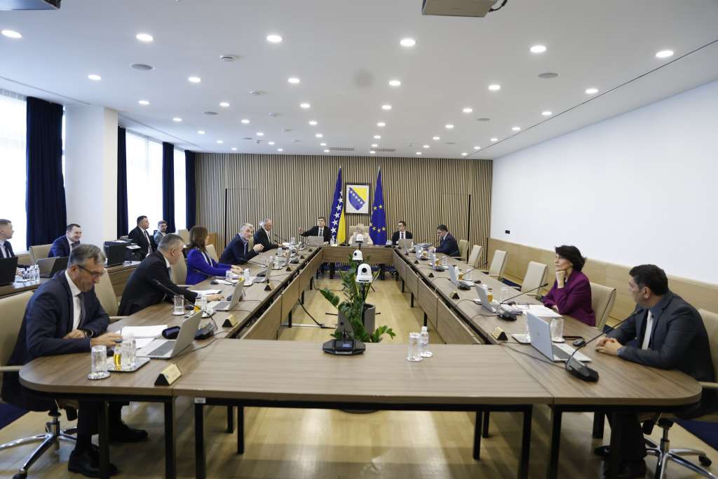 VMBiH danas o zapošljavanju, javnim finansijama, odbrani i reformi javne uprave
