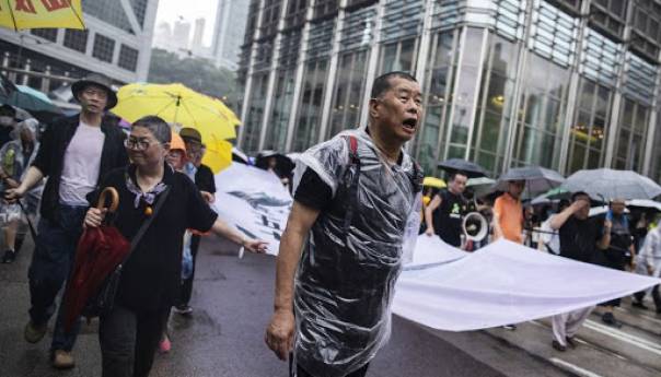 Vodeći aktivisti u Hong Kongu optuženi za neovlašteno okupljanje