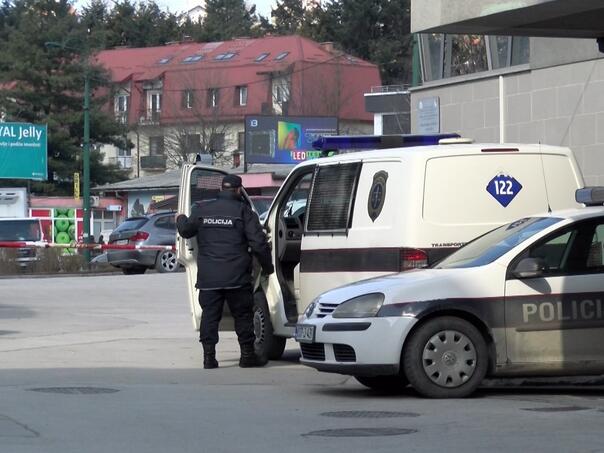 Vogošća: 27-godišnjak uhapšen zbog više krivičnih djela, pronađena mu droga