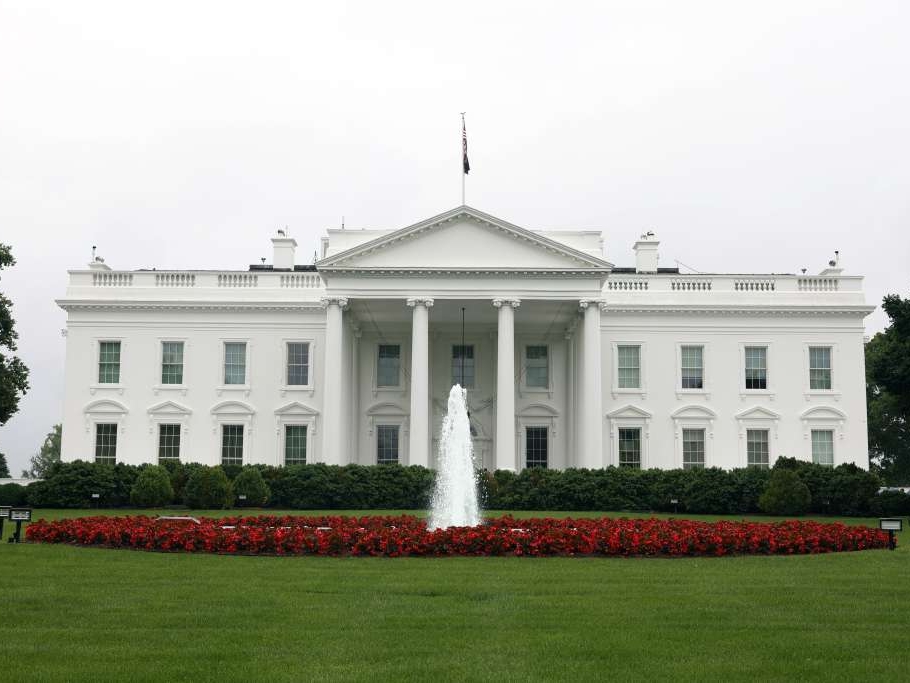 Vojska SAD nije otpratila nijedan komercijalni brod u Hormuškom moreuzu