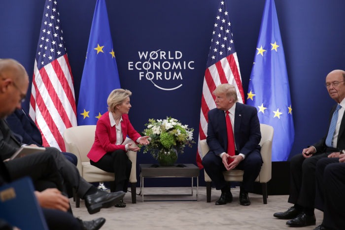 Von der Leyen i Trump dogovorili sastanak na marginama sahrane pape Franje