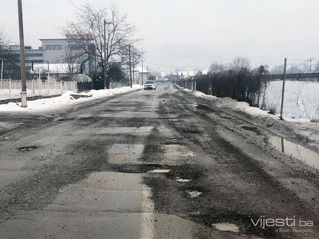 Vozači u BiH dali 18 milijardi KM, a putevi očajni