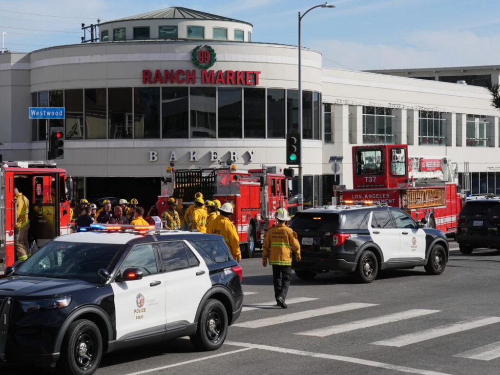 Vozačica u SAD-u se zabila u trgovinu: Troje mrtvih i šest povrijeđenih