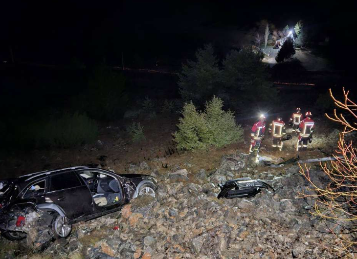 Vozilo sletjelo 30 metara u provaliju na cesti Posušje - Jablanica