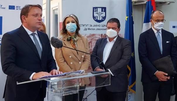 Várhelyi: EU će isporučiti više od pola miliona cjepiva Zapadnom Balkanu