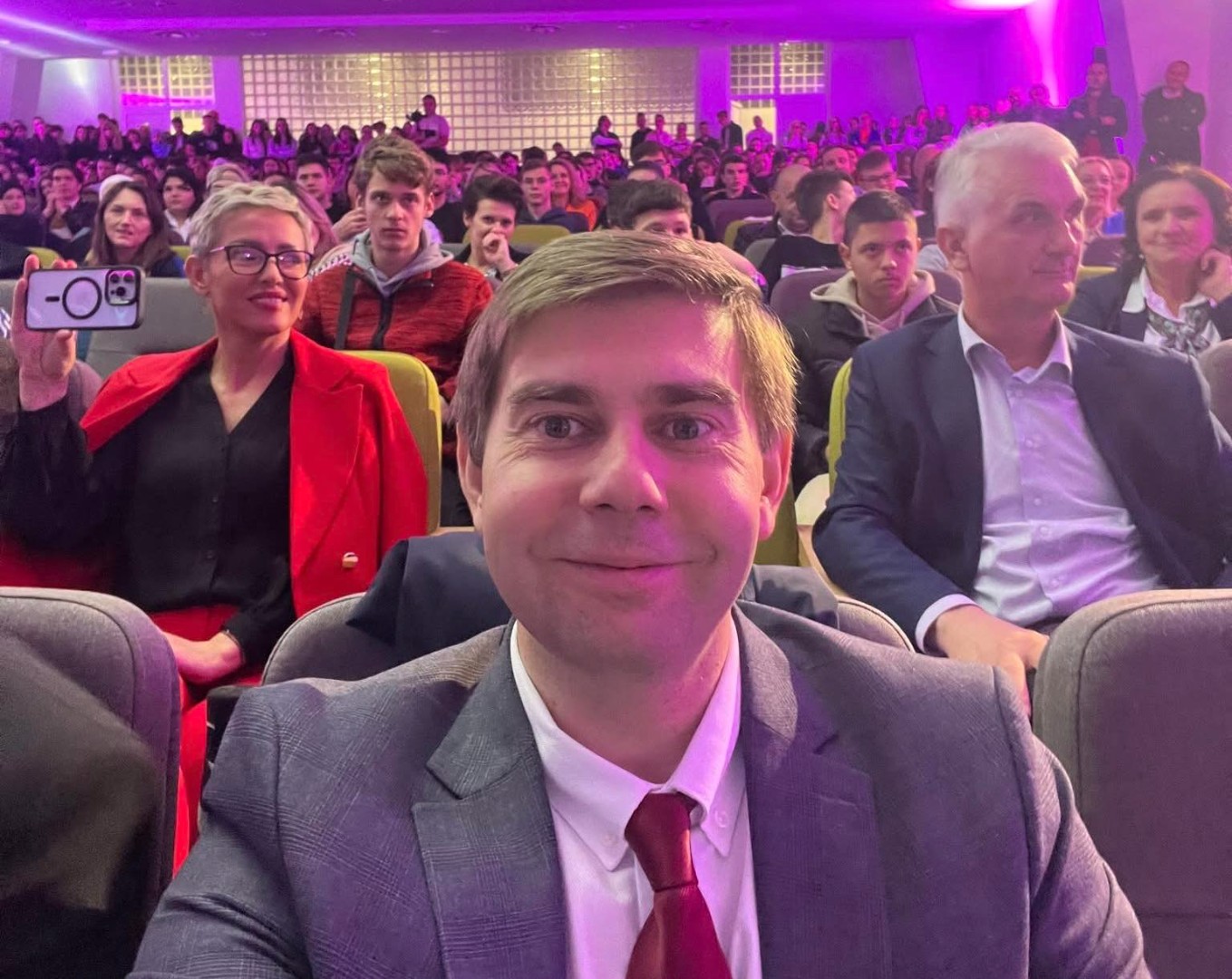 Vrijeme transformacija: Privatni biznis iz državnog odbora