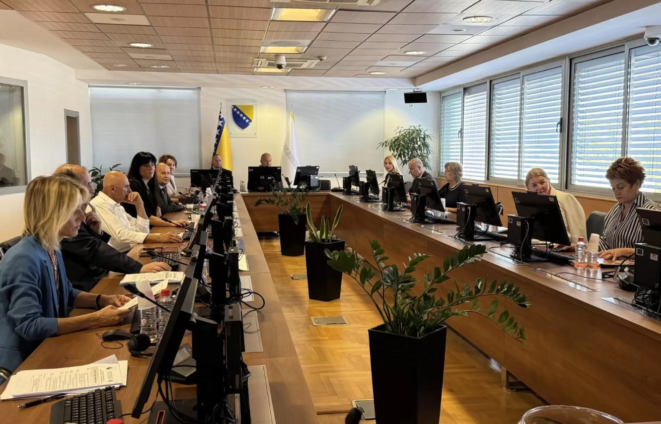 VSTV odgodio odluku o vanjskom praćenju rada Odjela