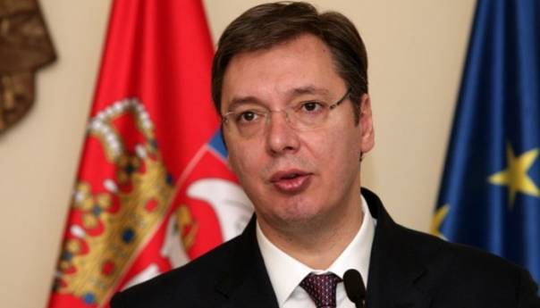 Vučić 2009. kritikovao Tadića, a u nedelju i on drži govor na sahrani patrijarha