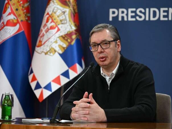 Vučić najavljuje ubjedljivu pobjedu: "Razlika će biti najmanje 400.000 glasova"
