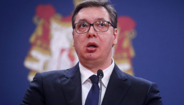 Vučić nazvao Kurtija 'terorističkim ološom'