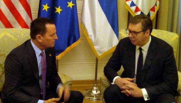 Vučić ne prihvata znak jednakosti između priznanja Kosova i taksi