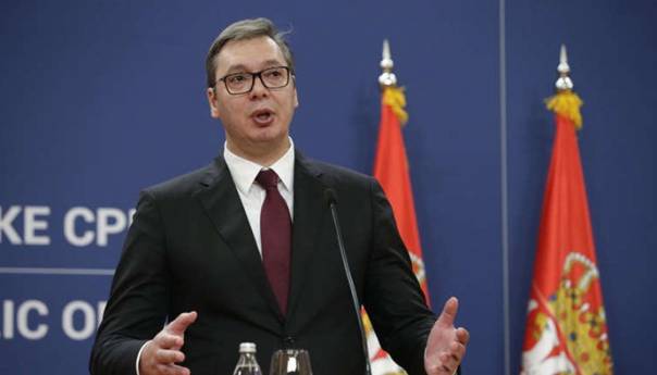 Vučić: Nećemo zatvarati granice prema Crnoj Gori