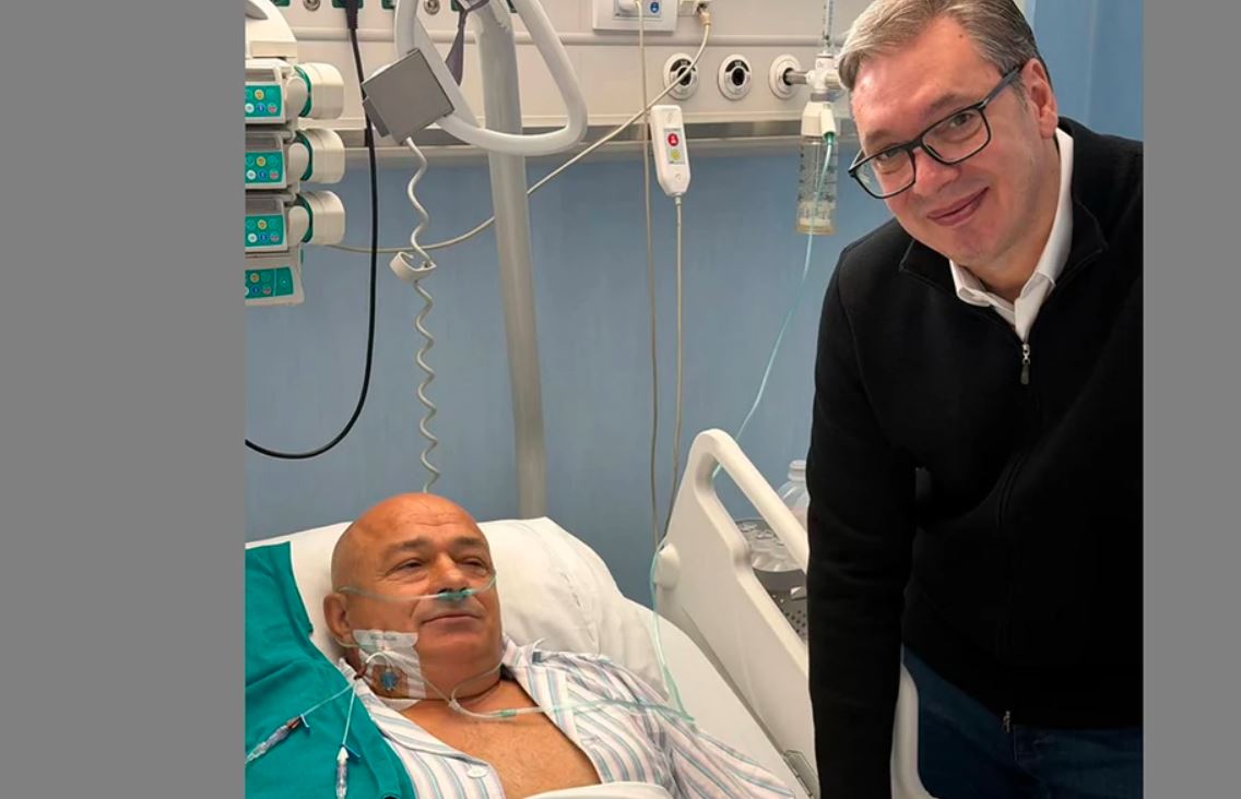 Vučić o Bogdanoviću: "Junak iz Ćacilenda uspješno operisan"