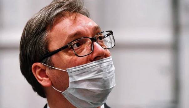 Vučić: Oko 2.000 pacijenata u bolnicama manje nego prije deset dana