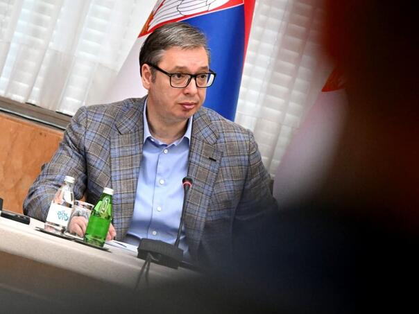 Vučić razgovarao sa Dodikom: Situacija sve teža