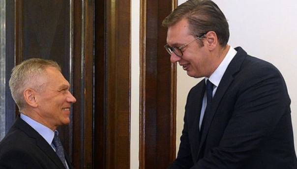 Vučić se sastao sa ruskim ambasadorom, tema razgovora i dolazak Putina