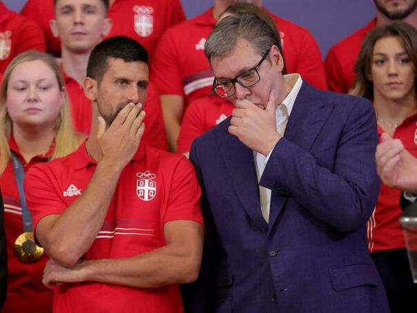 Vučić se "vadi": Naravno da navijam za Đokovića, razgovarali smo