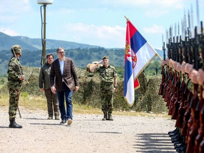 Vučić: "Srbija kupuje novo oružje, idućih dana ćemo potpisati velike ugovore"