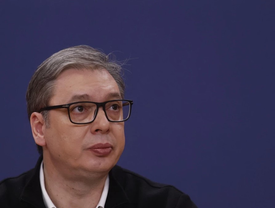 Vučić stigao u Brisel, sastao se sa Martom Kos