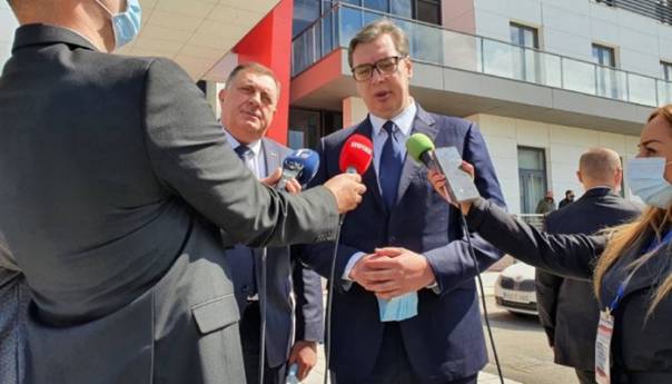 Vučić: Više od 10 miliona eura pomoći za četiri opštine