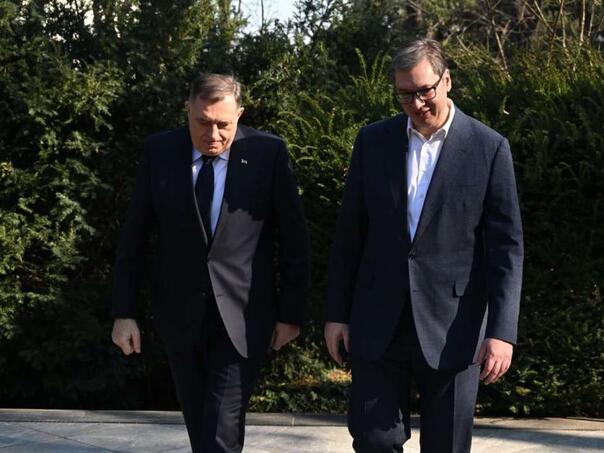 Vučić vrši pritisak na Sud BiH: Možete misliti šta nas čeka nakon presude Dodiku