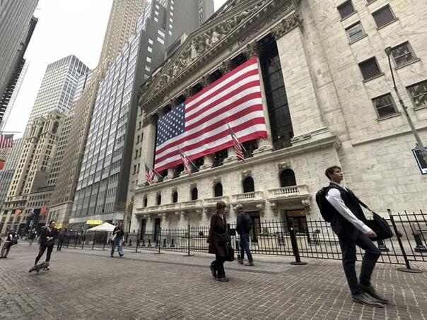 Wall Street u padu, evropske berze ojačale nakon poteza ECB-a