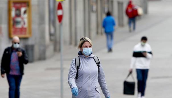 WHO upozorava: Druga godina pandemije mogla bi biti još teža