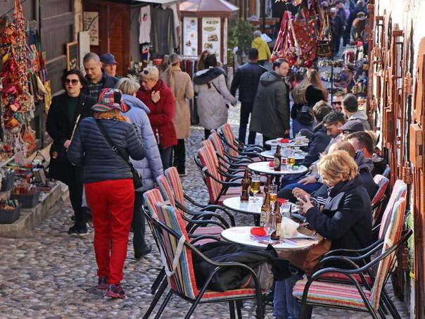 Za dva mjeseca u BiH smanjen broj turista, povećan broj noćenja