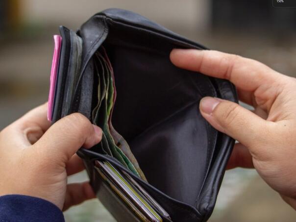 Za pet godina plaća veća za 670 KM, a potrošačka korpa za 919 KM