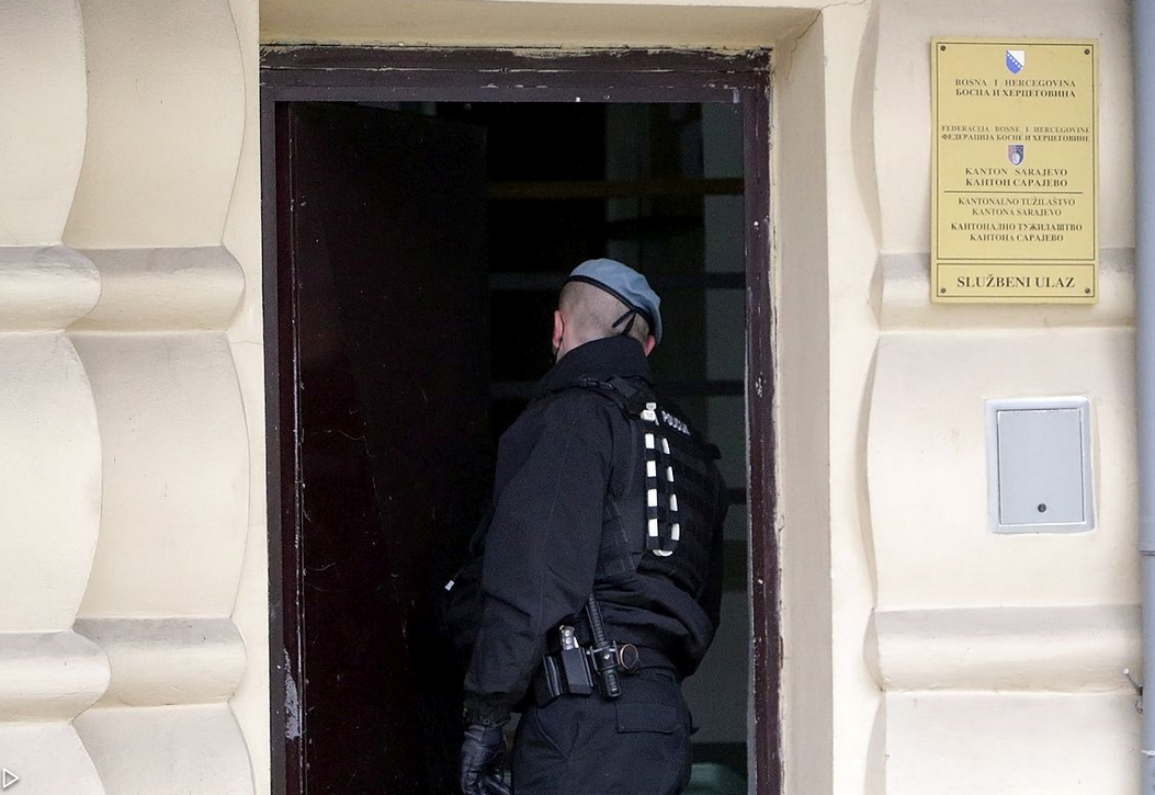 Za pljačku zlatare u Saračima tri osobe osuđene na 12 godina zatvora