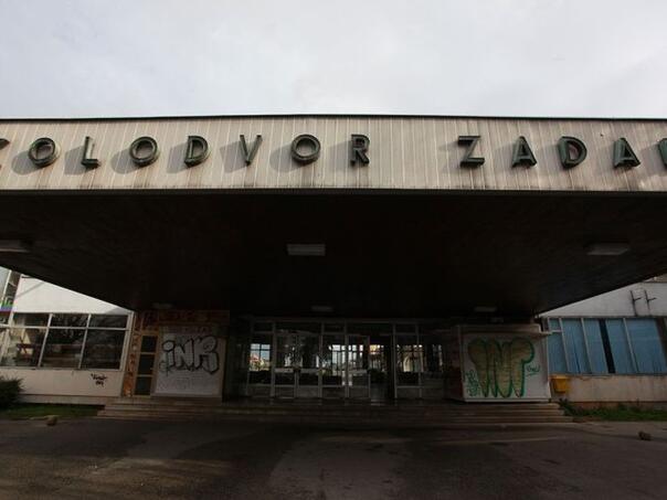 Zadar: Imali nadstrešnicu usidrenu sajlama kao u Novom Sadu i uklonili je