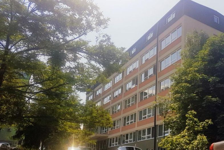 Zakazan protest zbog neisplaćene plate i stanja na Stomatološkom fakultetu