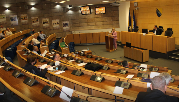 Zamisao OHR-a: Livno daje 9 delegata, Bihać 8, iz Sarajeva 5 Srba, iz Mostara i Širokog 9 Hrvata