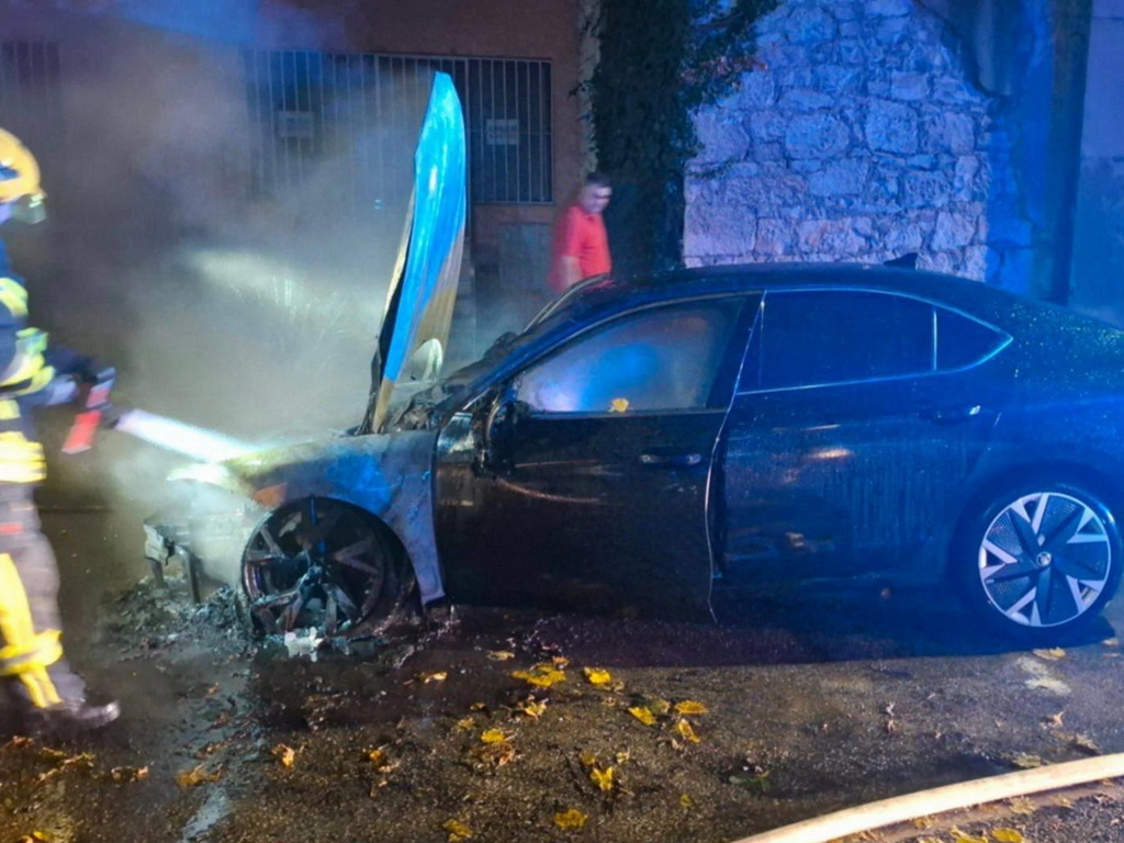 Zapaljeno službeno vozilo gradonačelnika Mostara
