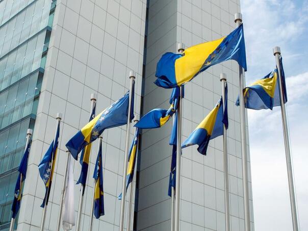 Zaposleni u državnim institucijama BiH najavili protest u Sarajevu