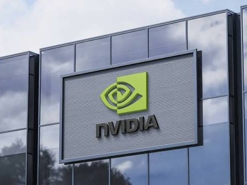 Zaposlenik Nvidije pritvoren u istrazi krijumčarenja AI čipova u Kinu
