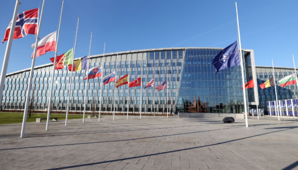 Zastave u sjedištu NATO-a spuštene na pola koplja zbog razornih zemljotresa