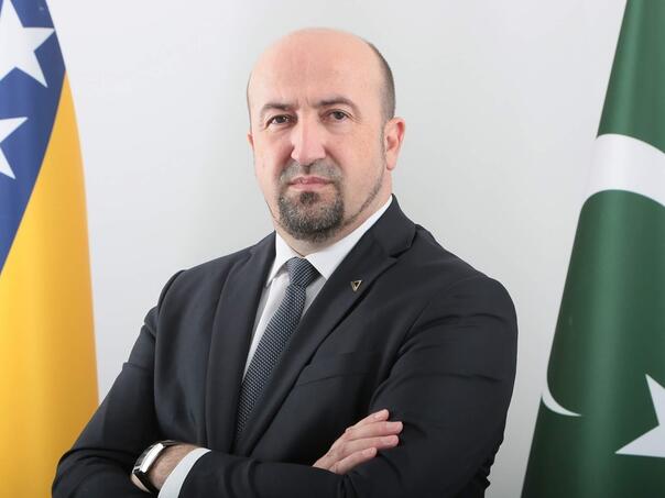 Zašto je Rezolucija o genocidu u Srebrenici pobjeda istine i pravde a poraz politika koje su do njega dovele?