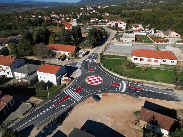 Zašto nadležne institucije šute na veličanje tzv. Herceg Bosne?