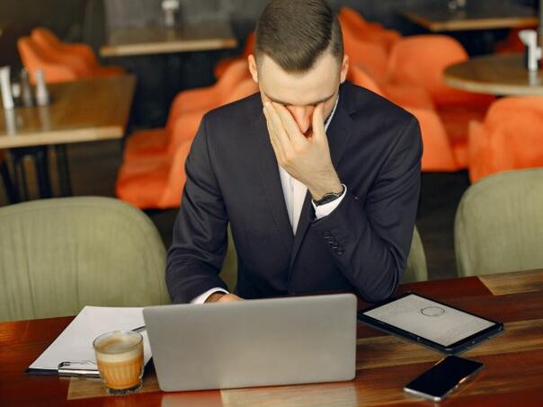 Zašto poduzetnici moraju zamijeniti, a ne samo dodavati?