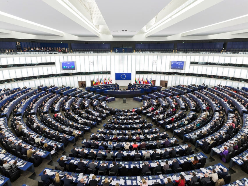 Zastupnici EP: Djeca bi trebala imati najmanje 16 godina za pristup društvenim mrežama