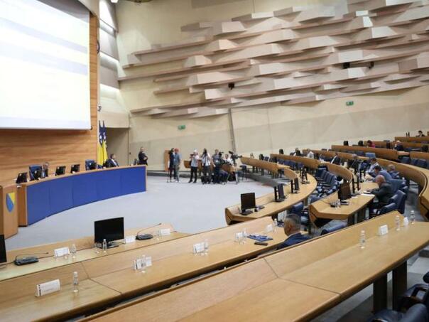 Zatražen javni registar diploma svih zaposlenih u institucijama BiH