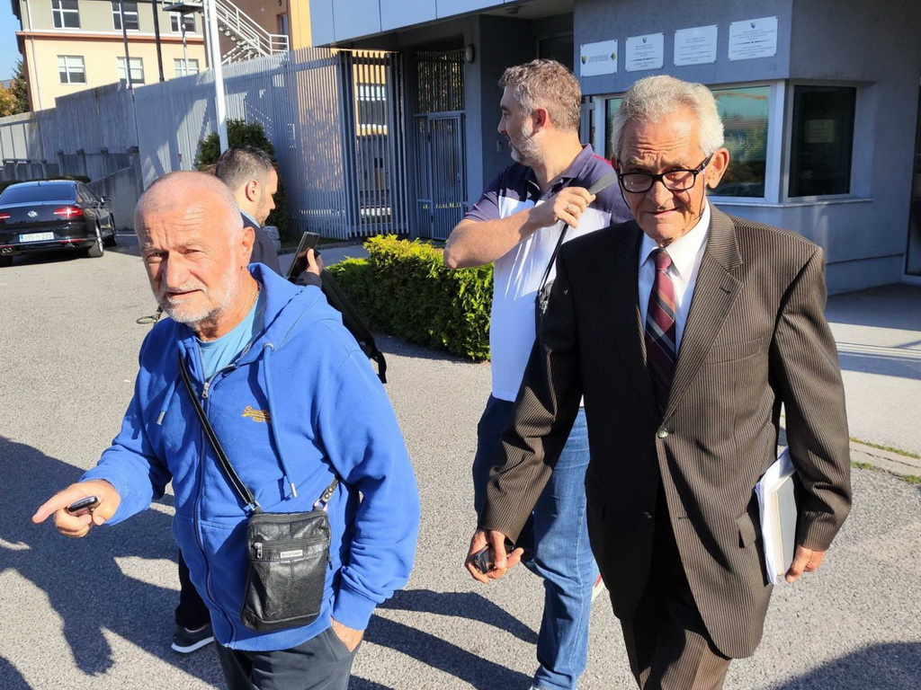 Zatraženo raspisivanje potjernice za optuženim za zločine u Rogatici Miletom Ujićem