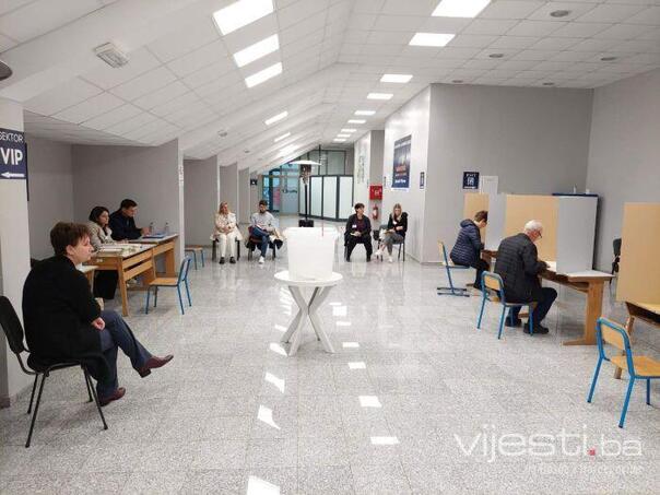 U Jablanici izlaznost 66 posto: Šabanović ili Muratović?