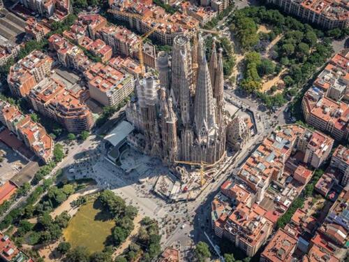 Završen četvrti toranj na katedrali Sagrada Familia