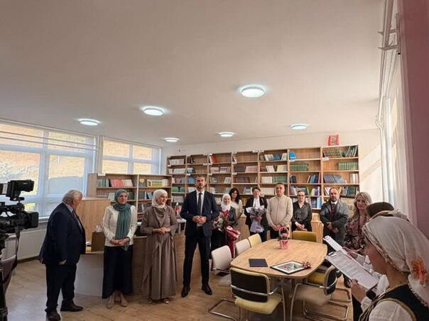 Završena druga faza projekta rekonstrukcije i opremanja biblioteke u OŠ "Srednje"
